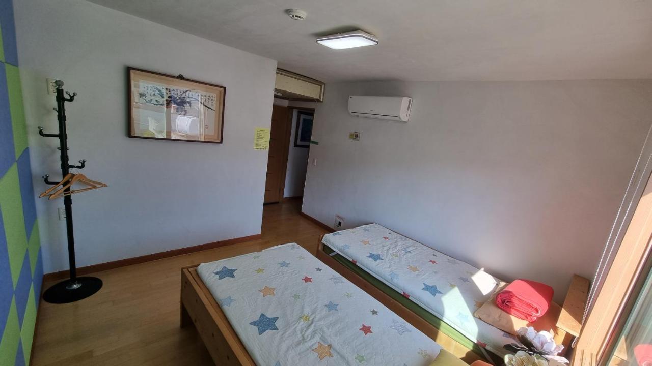 Tongyeong One Guesthouse Exteriör bild