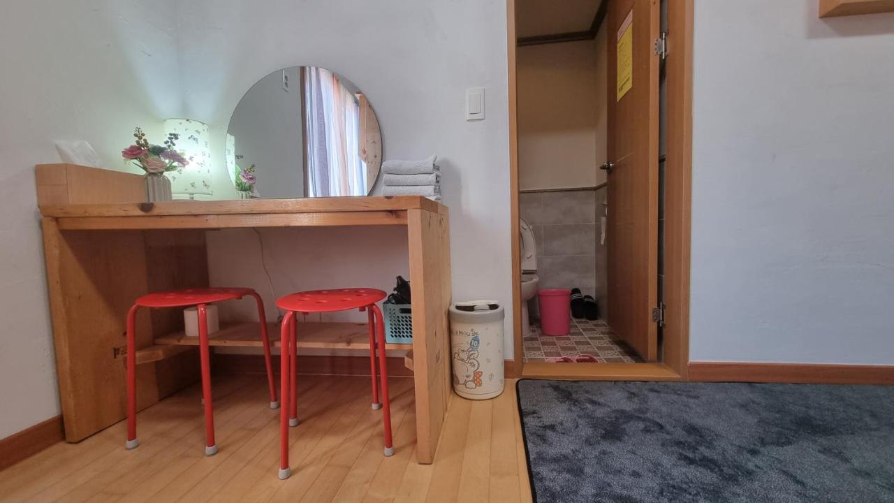 Tongyeong One Guesthouse Exteriör bild